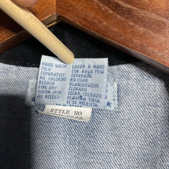 Vintage 90s Denim Vest with Velvet Collar and Embroidery Western Style - Picture 5 of 6